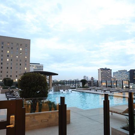 Houston'S Downtown Oasis Aparthotel Exterior photo