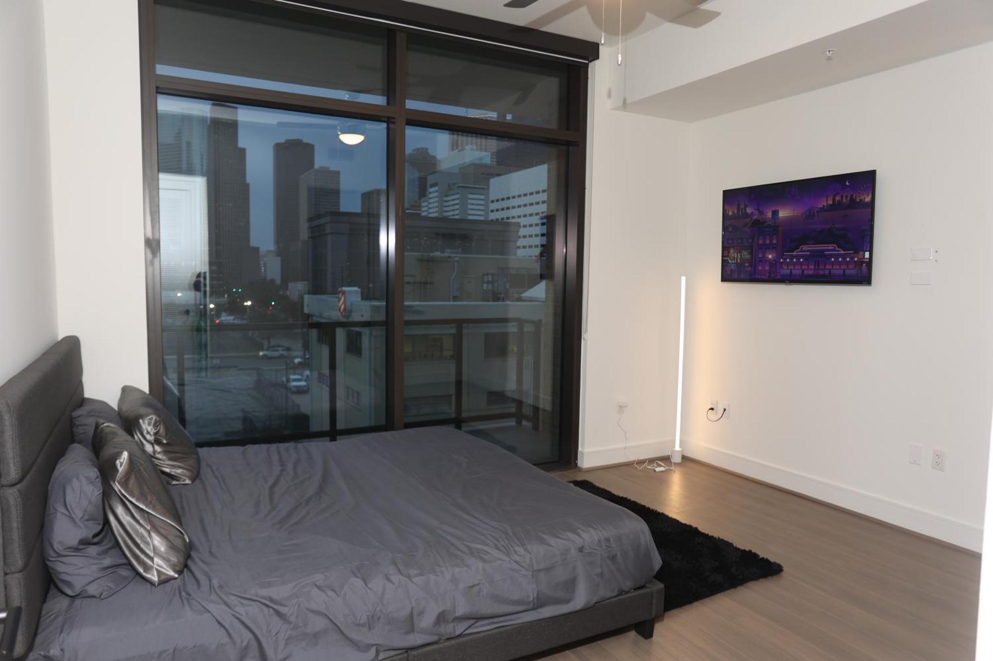 Houston'S Downtown Oasis Aparthotel Exterior photo